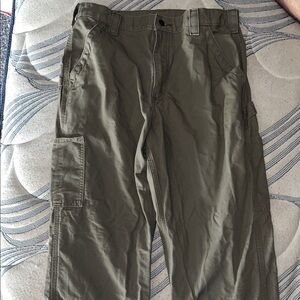 Carhartt Men's Cargo Pants in Olive